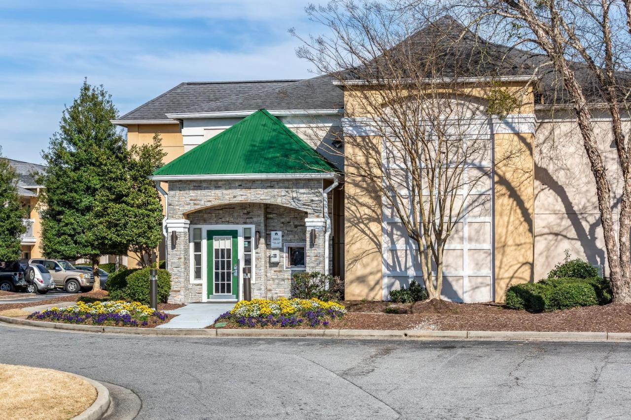 Hometowne Studios By Red Roof Atlanta Ne - Peachtree Corners Norcross Eksteriør billede